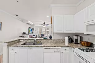 2731 Via Capri, Clearwater, FL 33764 - Photo 9
