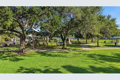 234 36th Avenue NE, Saint Petersburg, FL 33704 - Photo 47