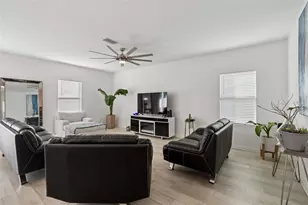 705 Garden Oaks Sq, Seffner, FL 33584 - Photo 25