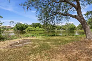1114 Estatewood Dr, Brandon, FL 33510 - Photo 27