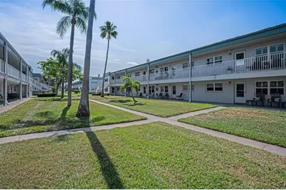 5216 81st Street N #5, Saint Petersburg, FL 33709 - Photo 1