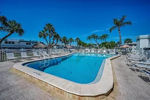 5216 81st St N, Saint Petersburg, FL 33709 - Photo 37