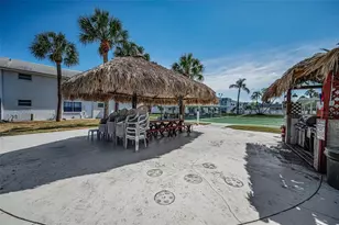 5216 81st St N, Saint Petersburg, FL 33709 - Photo 41