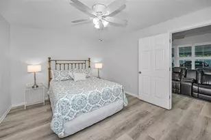 5216 81st St N, Saint Petersburg, FL 33709 - Photo 17