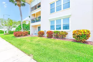 7930 Sun Island Dr S, South Pasadena, FL 33707 - Photo 27