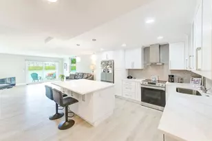 7930 Sun Island Dr S, South Pasadena, FL 33707 - Photo 5