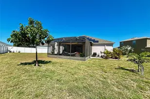613 Wabash Breeze Cir, Ruskin, FL 33570 - Photo 29