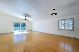 105 Peterson Ln, Palm Harbor, FL 34683 - Photo 7