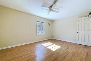 105 Peterson Ln, Palm Harbor, FL 34683 - Photo 31