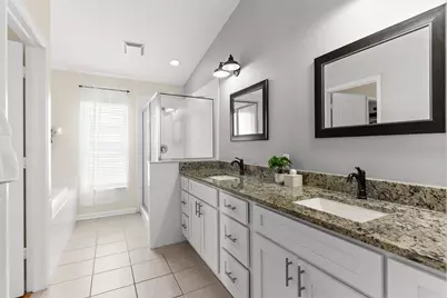 7619 Crescent Palm Drive, Wesley Chapel, FL 33545 - Photo 9