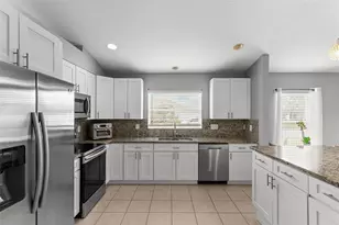 7619 Crescent Palm Dr, Wesley Chapel, FL 33545 - Photo 17