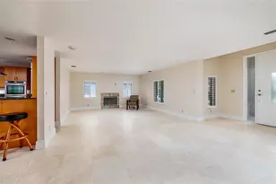 300 Brightwaters Blvd NE, Saint Petersburg, FL 33704 - Photo 11