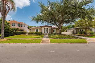 300 Brightwaters Blvd NE, Saint Petersburg, FL 33704 - Photo 5