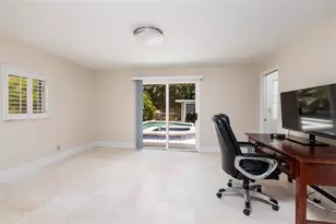 300 Brightwaters Blvd NE, Saint Petersburg, FL 33704 - Photo 29