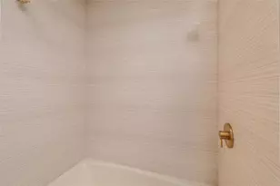 300 Brightwaters Blvd NE, Saint Petersburg, FL 33704 - Photo 35
