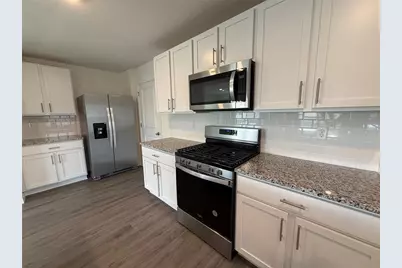 2541 Birney Run, Zephyrhills, FL 33541 - Photo 7