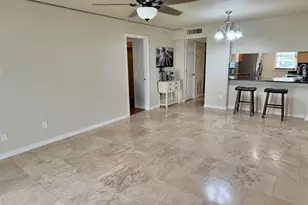 3815 N Oak Dr, Tampa, FL 33611 - Photo 5