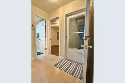 3815 N Oak Drive #G71, Tampa, FL 33611 - Photo 5