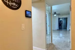 3815 N Oak Dr, Tampa, FL 33611 - Photo 9