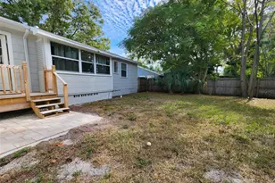 618 S Crest Ave, Clearwater, FL 33756 - Photo 17