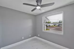 8801 Thousand Oaks Ct, Tampa, FL 33634 - Photo 15