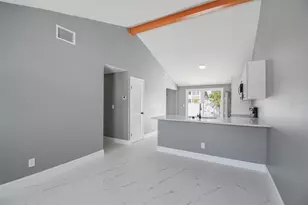 8801 Thousand Oaks Ct, Tampa, FL 33634 - Photo 5
