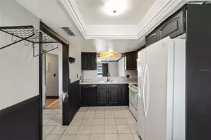 6308 Newtown Cir, Tampa, FL 33615 - Photo 7