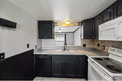 6308 Newtown Circle #C4, Tampa, FL 33615 - Photo 7
