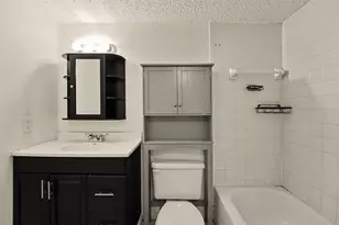 6308 Newtown Cir, Tampa, FL 33615 - Photo 7