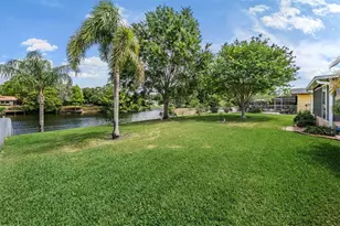2424 Fairbanks Dr, Clearwater, FL 33764 - Photo 25