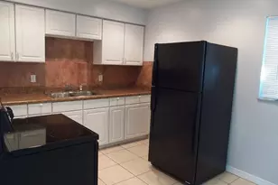 1427 Pleasant Pl, Lakeland, FL 33801 - Photo 3