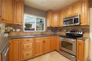 1656 Brae-Moor Ln, Dunedin, FL 34698 - Photo 13