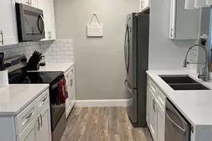 7014 Glenview Dr, Tampa, FL 33619 - Photo 3