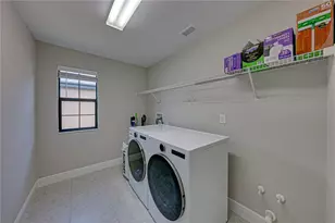14633 Red Castle Ave, Lithia, FL 33547 - Photo 39