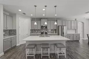 14633 Red Castle Ave, Lithia, FL 33547 - Photo 3