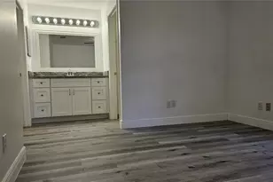 8725 N 13th St, Tampa, FL 33604 - Photo 21