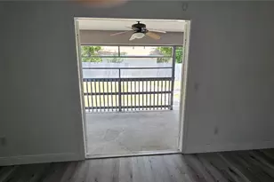 8725 N 13th St, Tampa, FL 33604 - Photo 41