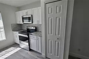 8725 N 13th St, Tampa, FL 33604 - Photo 15
