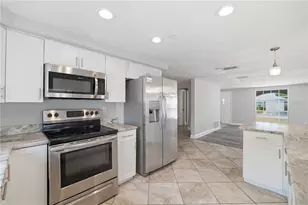 4018 Cashmere Dr, New Port Richey, FL 34652 - Photo 9