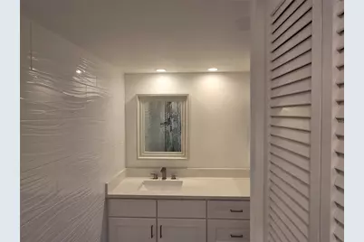500 Treasure Island Causeway #307, Treasure Island, FL 33706 - Photo 25