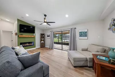 11325 Glenmont Drive, Tampa, FL 33635 - Photo 13