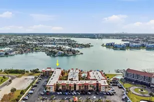 8931 Blind Pass Rd, Saint Pete Beach, FL 33706 - Photo 23