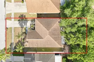 421 Benson St, Valrico, FL 33594 - Photo 5
