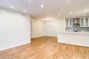 9481 Highland Oak Dr, Tampa, FL 33647 - Photo 5