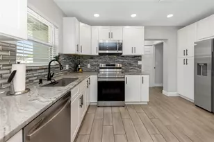 1437 Carlos Ave, Clearwater, FL 33755 - Photo 17