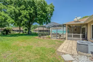 6431 Laurelwood Dr, Zephyrhills, FL 33542 - Photo 31