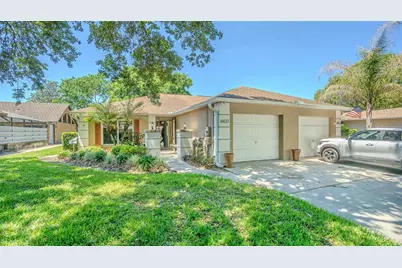 6431 Laurelwood Drive, Zephyrhills, FL 33542 - Photo 1