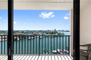 51 Island Way, Clearwater Beach, FL 33767 - Photo 3