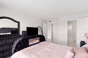 51 Island Way, Clearwater Beach, FL 33767 - Photo 23