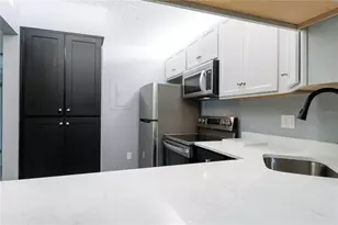 3232 Lake Pine Way E, Tarpon Springs, FL 34688 - Photo 9
